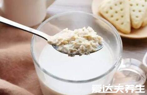 燕麥片的功效與作用及食用方法，降脂降糖、減肥人群的最佳選擇