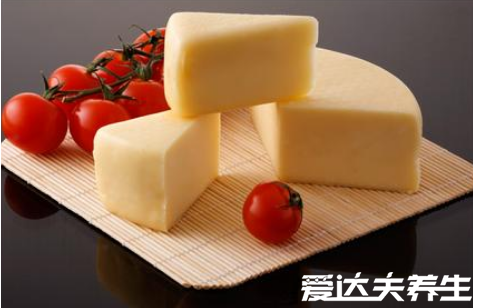 大姨媽忌口15種食物，經(jīng)痛的女生快點(diǎn)記下來