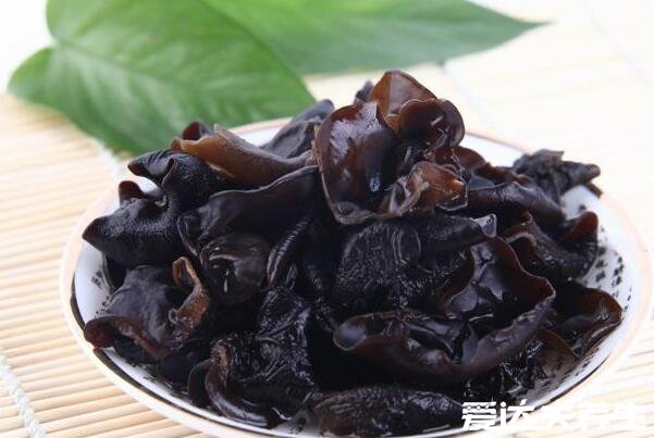 白蘿卜不能和什么一起吃，和絲瓜同食容易導(dǎo)致陽痿早泄