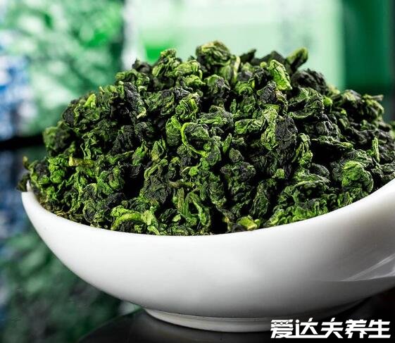 烏龍茶屬于什么茶有哪些，屬于半發(fā)酵的青茶其中鐵觀音最出名