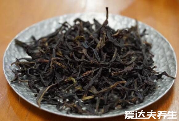 烏龍茶屬于什么茶有哪些，屬于半發(fā)酵的青茶其中鐵觀音最出名