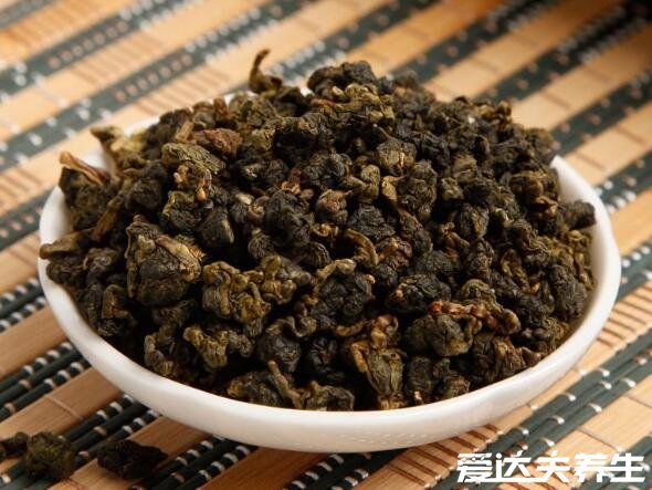 烏龍茶屬于什么茶有哪些，屬于半發(fā)酵的青茶其中鐵觀音最出名