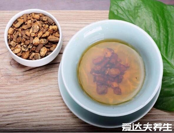 蒲公英根泡水喝的功效，能清熱解毒催乳通乳很適合產(chǎn)婦服用