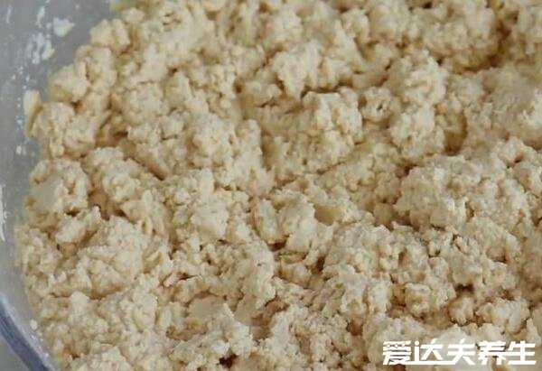 酵母發(fā)面蒸饅頭技巧，9個(gè)小技巧教你做出綿軟香甜的饅頭