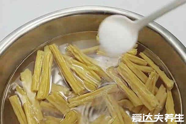 怎樣5分鐘快速泡發(fā)腐竹，3個(gè)正確泡腐竹的方法