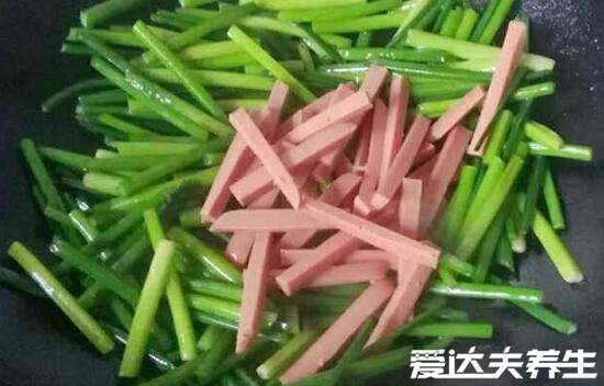 韭菜苔和什么一起炒好吃，瘦肉/雞蛋/香腸/豆腐皆可(附制作方法)