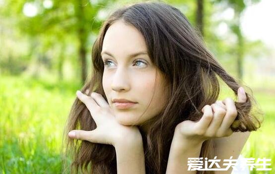 戀愛中女孩子最想要的是什么，想要男孩子的偏愛和例外