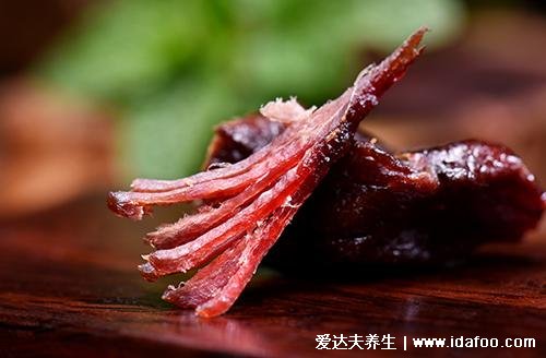 適合經(jīng)期吃的小零食，來(lái)點(diǎn)堅(jiān)果補(bǔ)充體質(zhì)吧