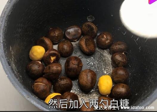 板栗怎么煮好吃又簡單，美味糖炒板栗自己也能做(附視頻做法)