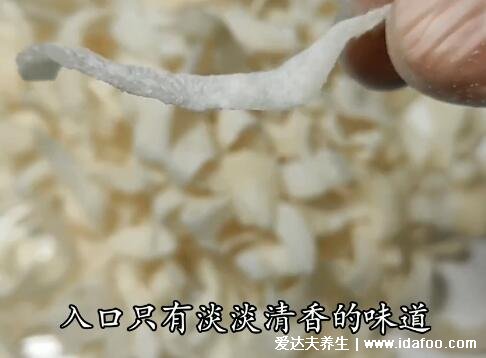 椰子肉怎么吃才好吃，除了煲湯生吃還可以做椰片糖(附視頻做法)