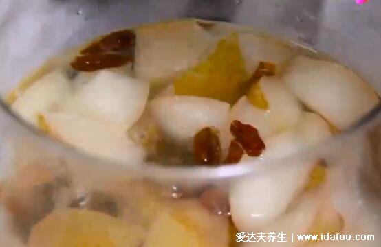 正確煮梨水的方法，梨子去核但不去皮可加枸杞(視頻做法及詳細步驟)