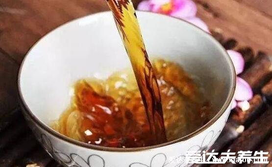 花雕酒是黃酒嗎，花雕酒是黃酒的一種(花雕酒就是女兒紅)