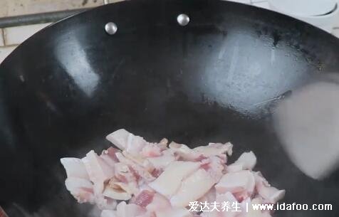 冬筍怎么做好吃，和五花肉一起炒好吃得不行(附視頻做法) 