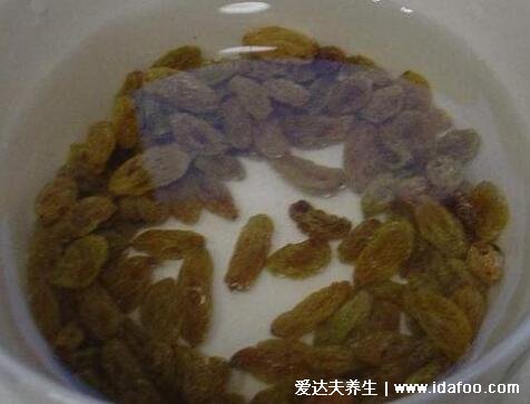 吃葡萄干需要用水清洗嗎，2個(gè)方法教你葡萄干怎么洗(水溫35℃)