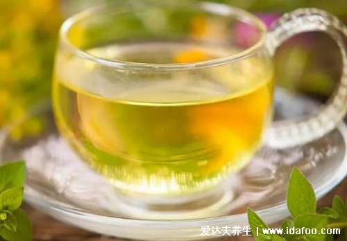 夏天喝什么茶比較好對身體，宜綠茶/菊花茶/蓮子茶等6類茶